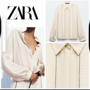 NWT ZARA ECRU CONTRAST BLOUSE 
SHIRT XS and S